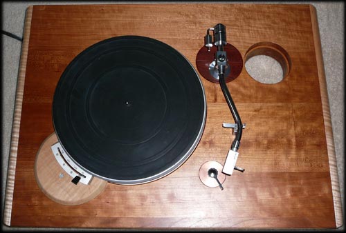 Lenco with Syntec S220 tonearm